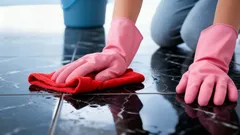 Hoe u uw vloer voor een paar cent glanzend schoon kunt maken: professionele schoonmakers onthullen het geheim