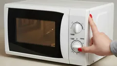 Verwarm deze 3 producten niet in de magnetron: het kan gevaarlijk zijn